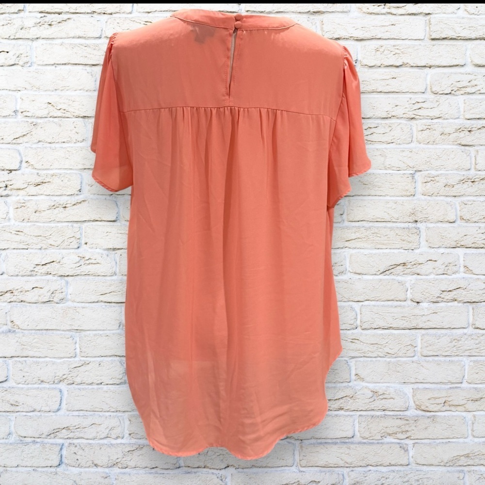 TORRID Georgette Keyhole Top Blouse with Flutter Sleeves - Peach - Size 1 - Picture 3 of 7